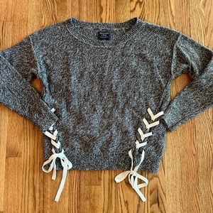 Abercrombie & Fitch Women’s Sweater Size L